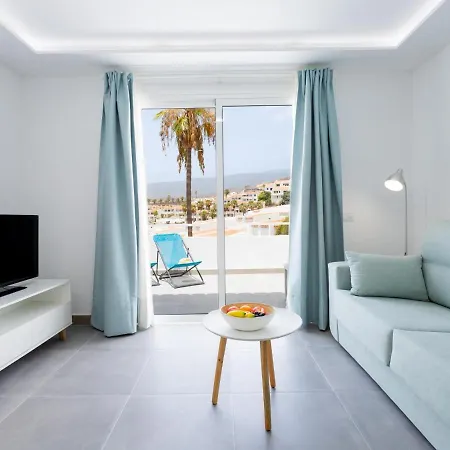 487 B Island Village Апартаменти Адехе