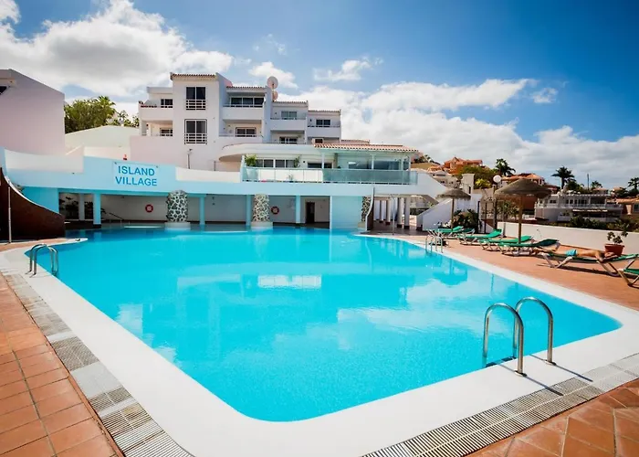 487 B Island Village Apartment *